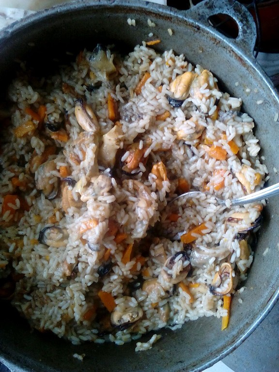 Анапа плов, плов в Анапе, плов с мидиями фото,
